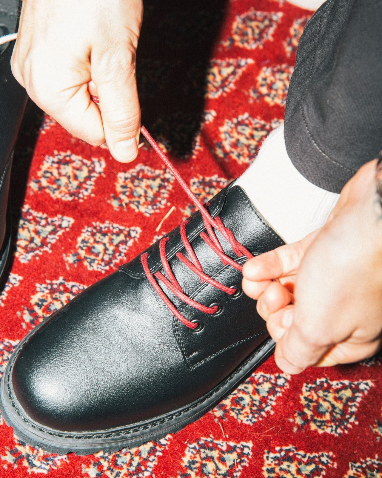 Noskin burgundy red laces