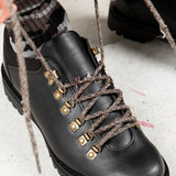 The 73 mountain derby in black with coffee laces